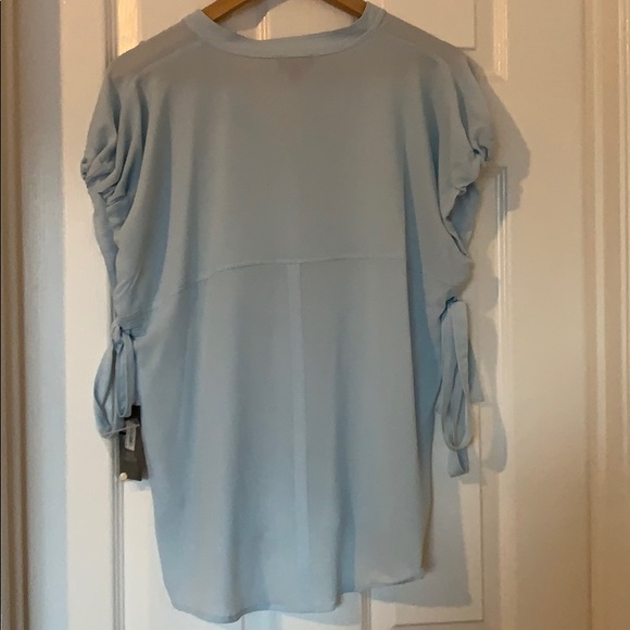 Vince Camuto Top - Picture 5 of 6